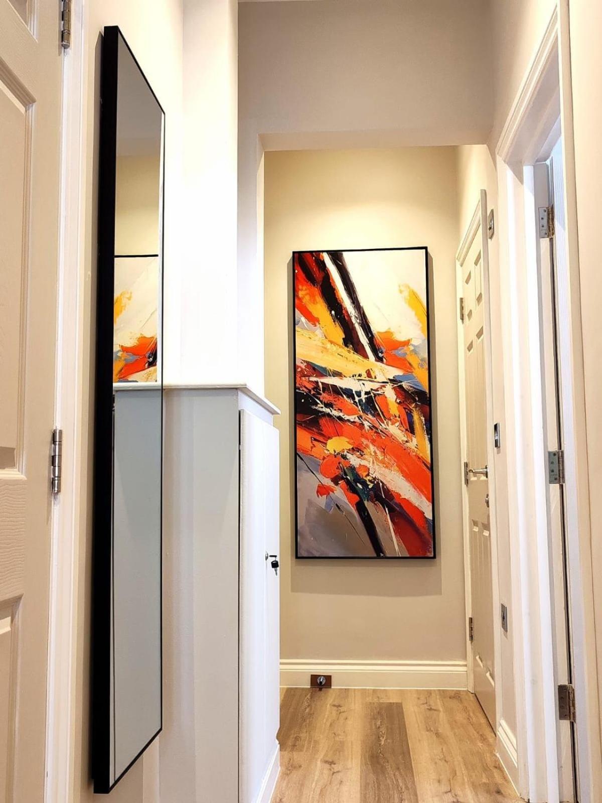 Stunning Modern Apartment Sleeps 4 - 6 Min Walk From Golden Beaches-Free Parking Bournemouth Dış mekan fotoğraf